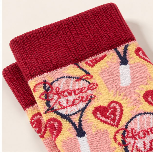 Women’s Retro Heart Print Crew Socks – Pink Graphic Mid-Calf Socks