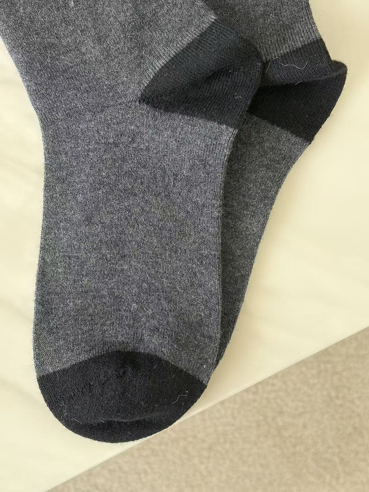Wool-Blend Fuzzy Animal Motif Crew Socks