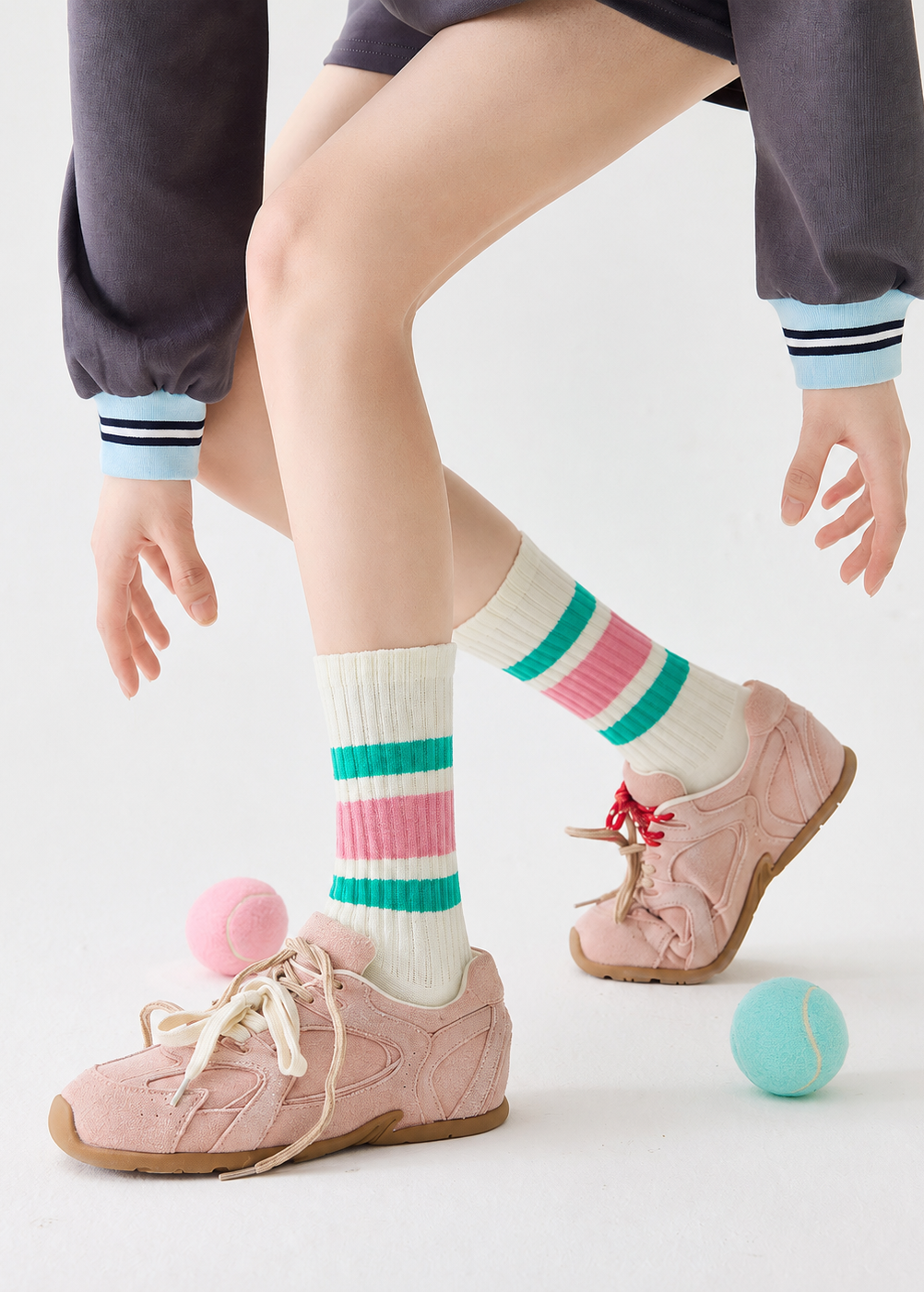 Retro Striped Cotton Crew Socks – Unisex Casual Mid-Calf Socks