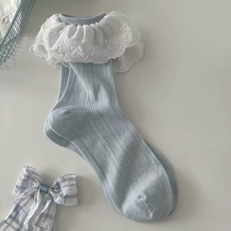 The Eyelet Lace Socks