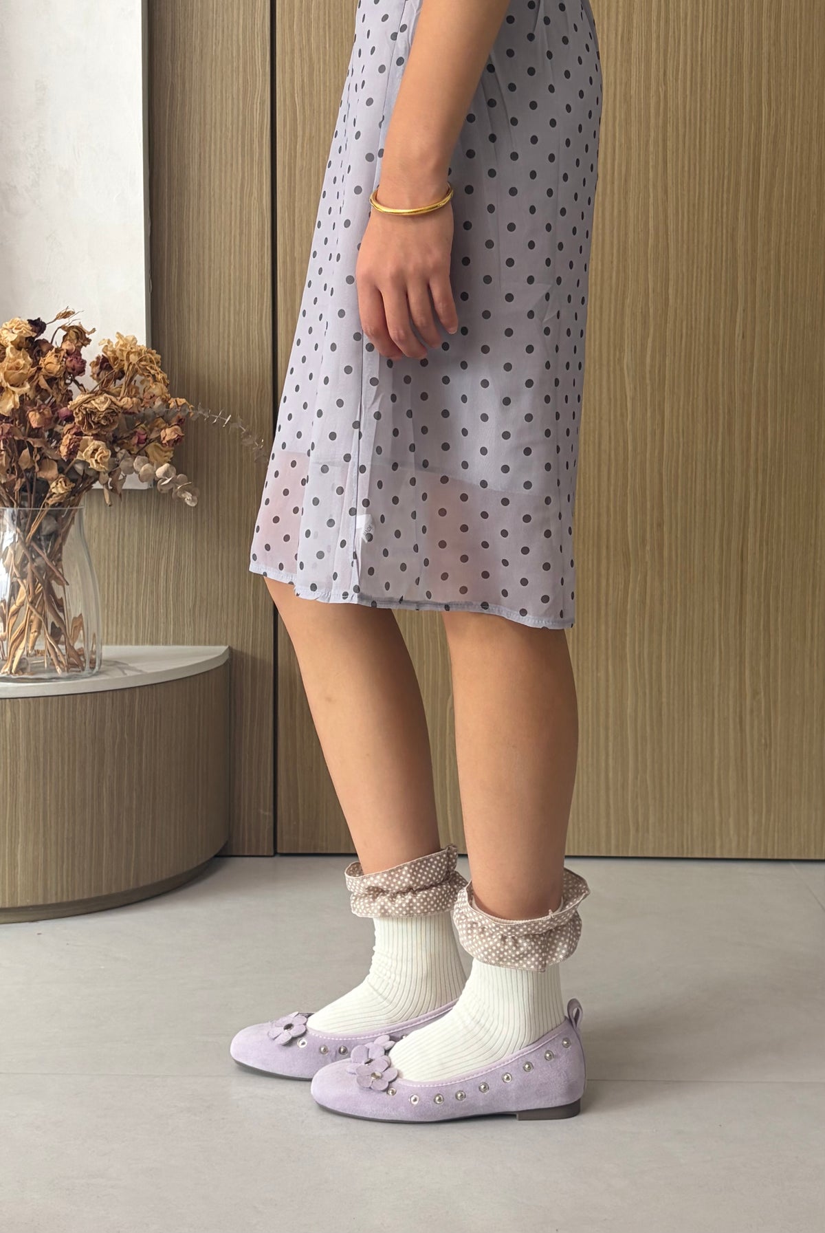 Cream Ribbed Socks with Star-Print Ruffles