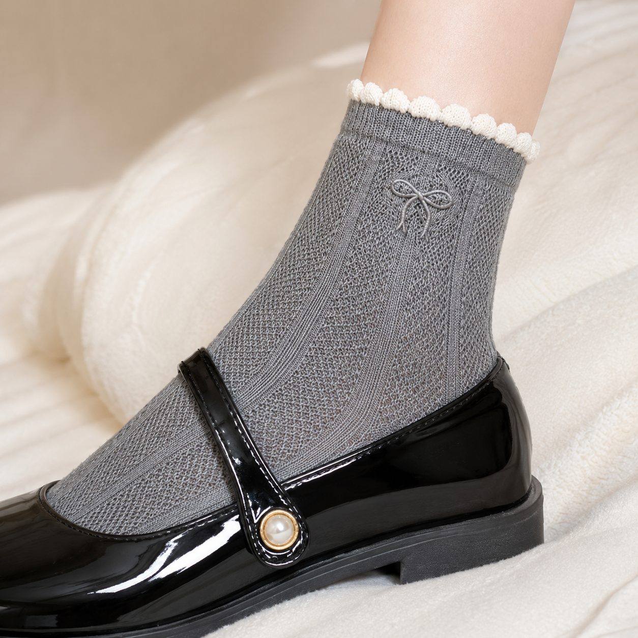 Cute Bow Ruffle Crew Socks for Women