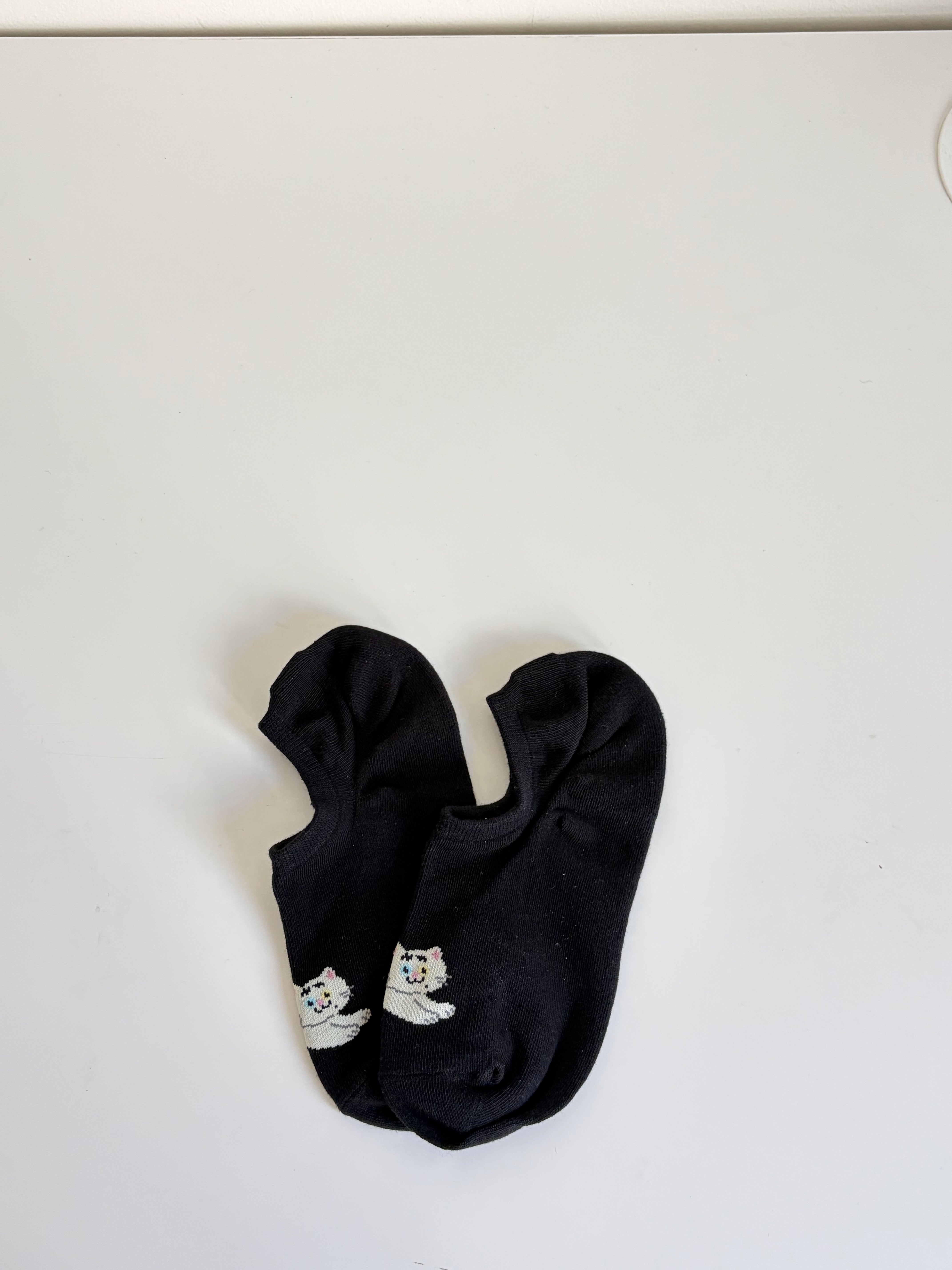 Hidden Whimsy – Cat Illustration No-Show Socks- Women's Ankle Socks