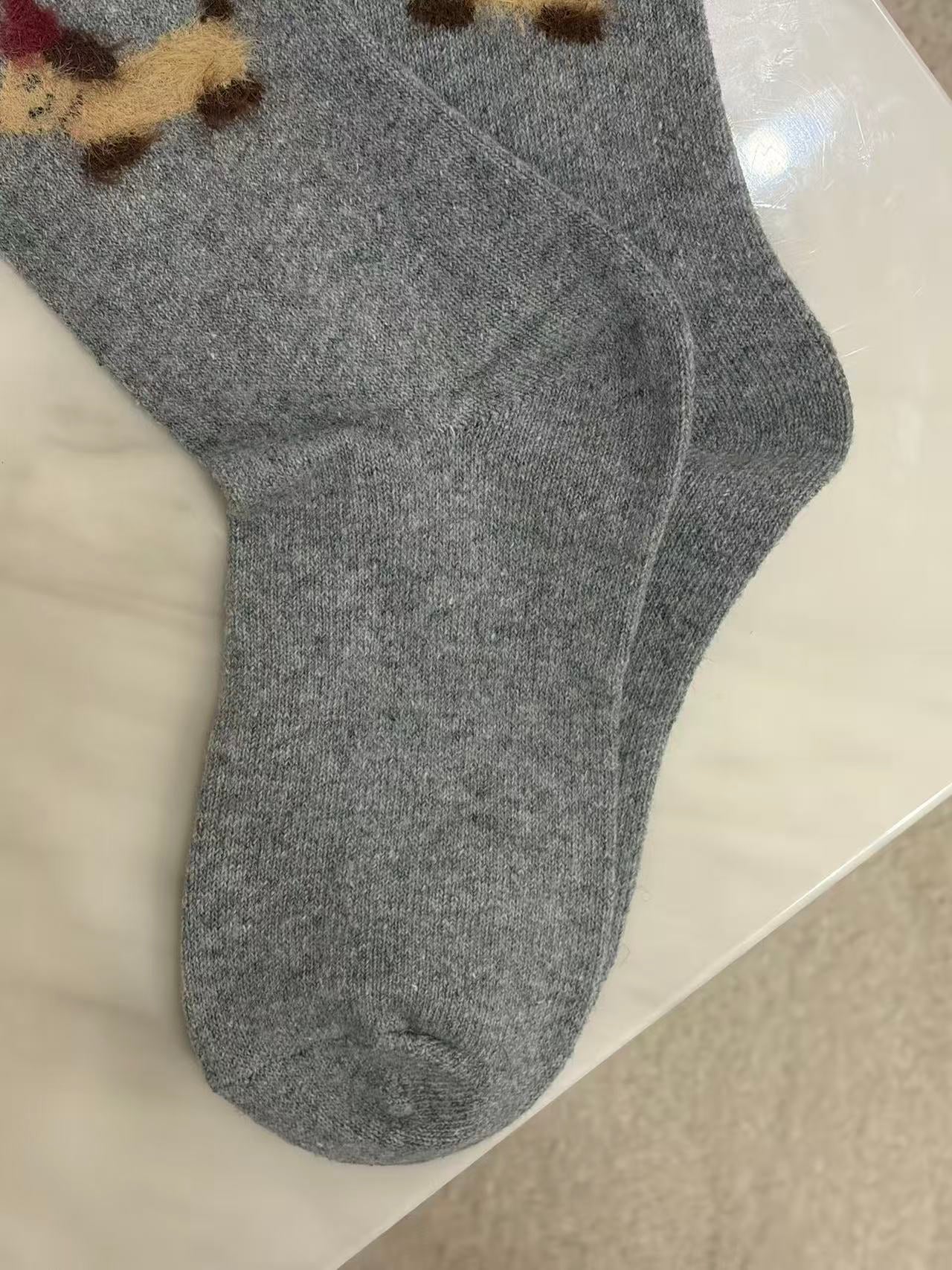Wool-Blend Fuzzy Animal Motif Crew Socks