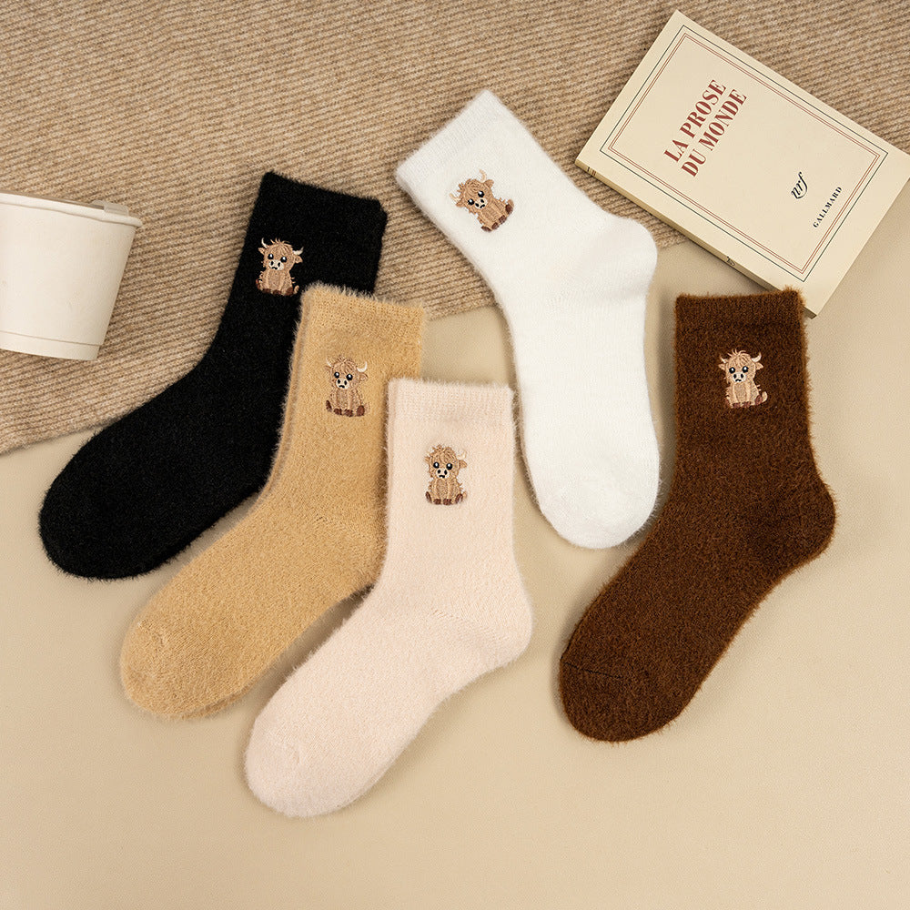 Women’s Fluffy Bear Embroidered Crew Socks – Warm Plush Sleep & Lounge Socks