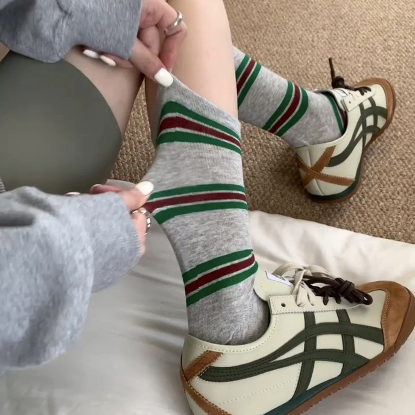 Preppy Colorblock Stripe Crew Socks – Unisex Cotton Mid-Calf Socks