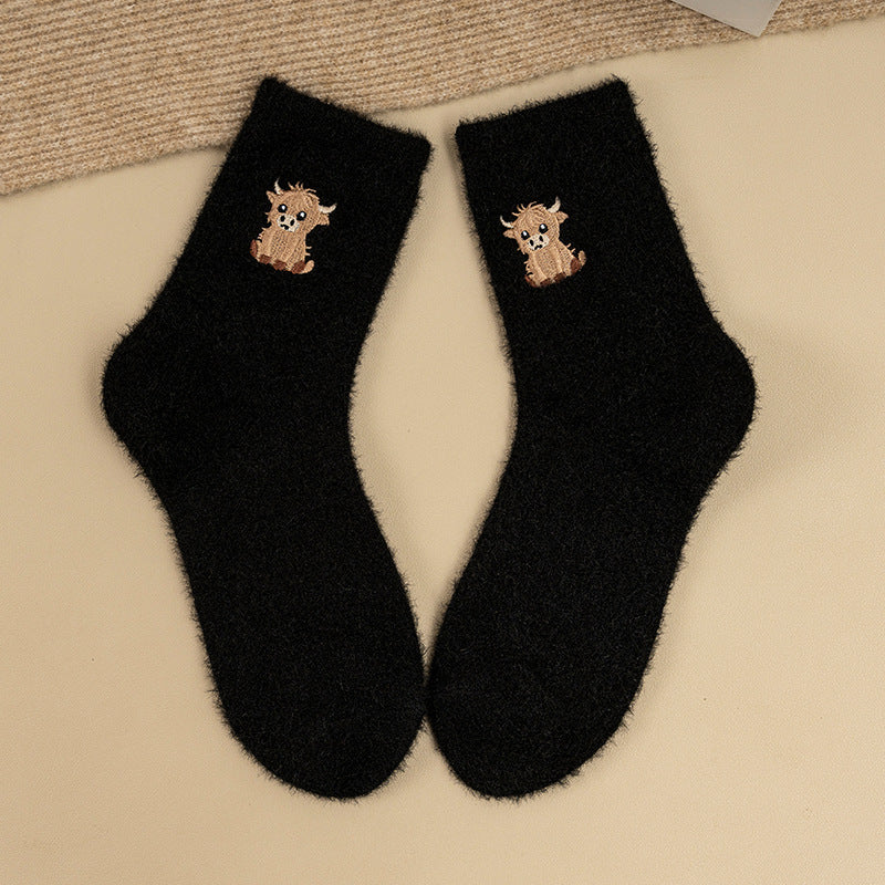 Women’s Fluffy Bear Embroidered Crew Socks – Warm Plush Sleep & Lounge Socks