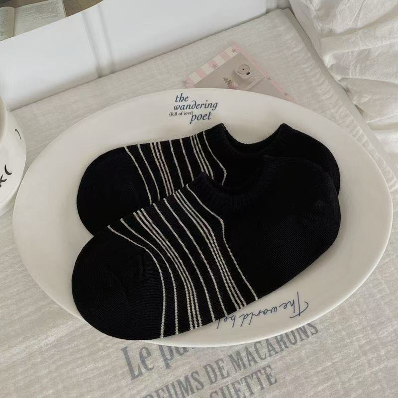 Invisible Comfort No-Show Liner Socks