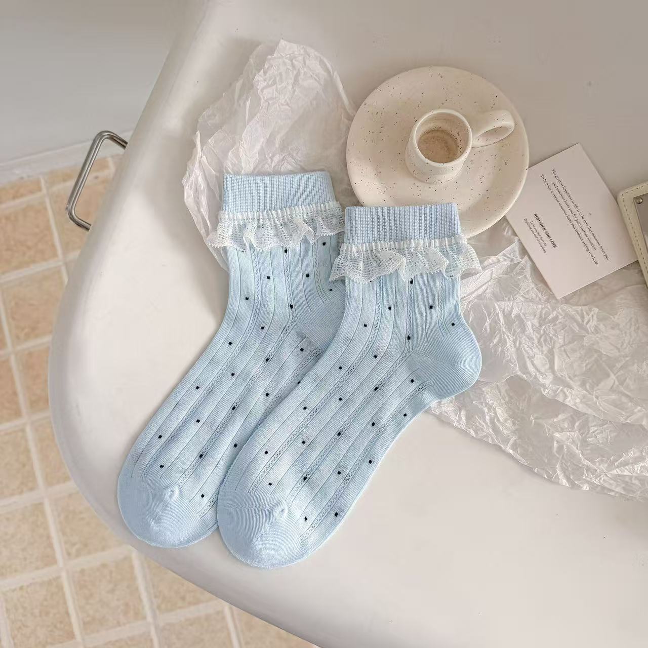 Pointelle Ruffle Trim Crew Socks