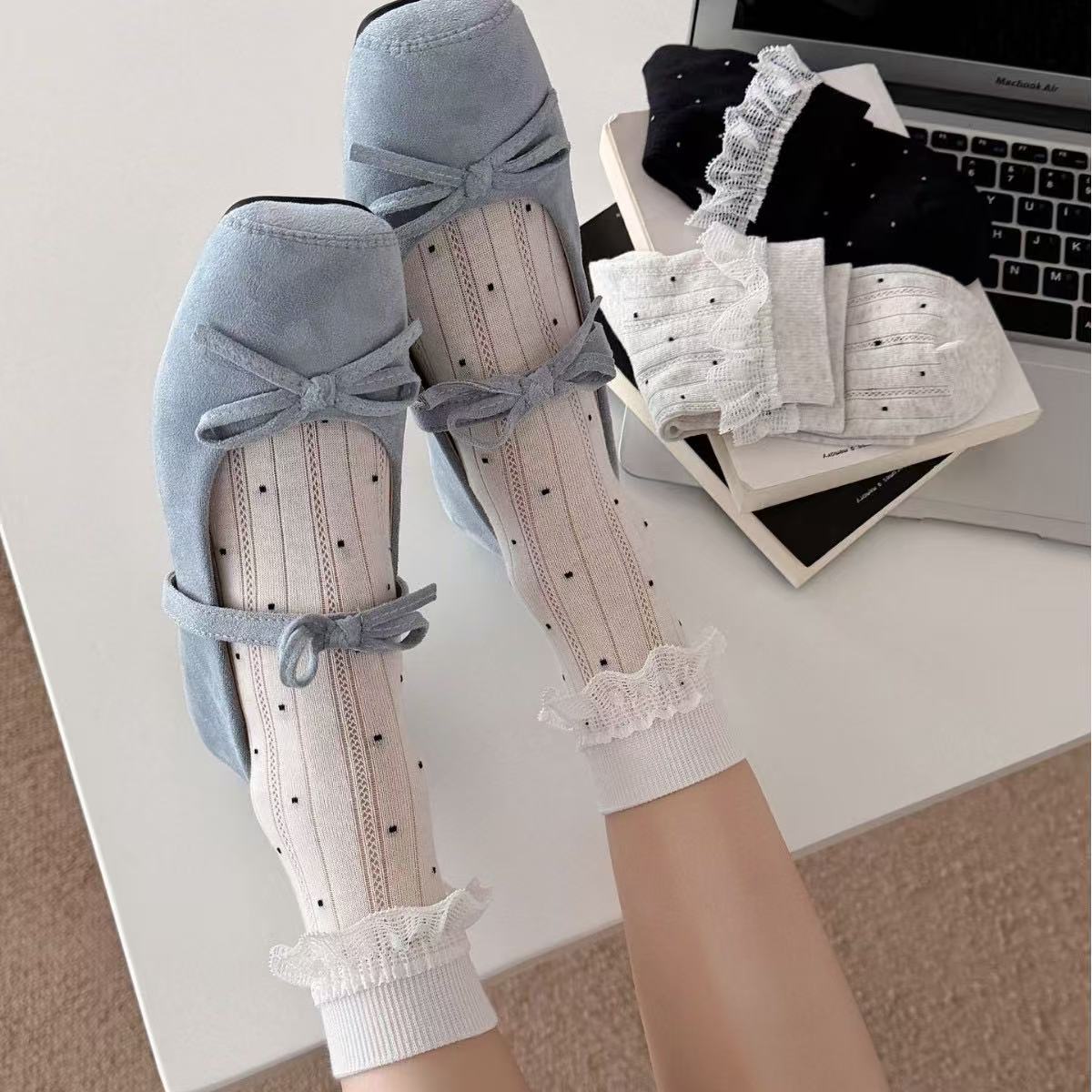 Pointelle Ruffle Trim Crew Socks