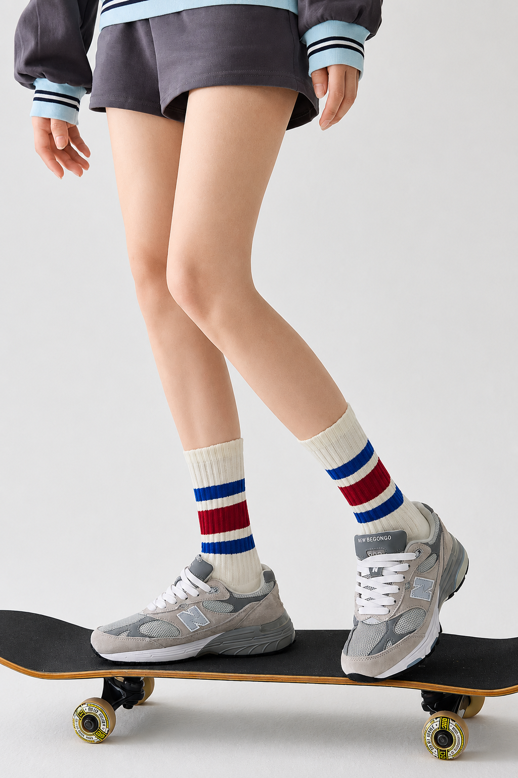 Retro Striped Cotton Crew Socks – Unisex Casual Mid-Calf Socks