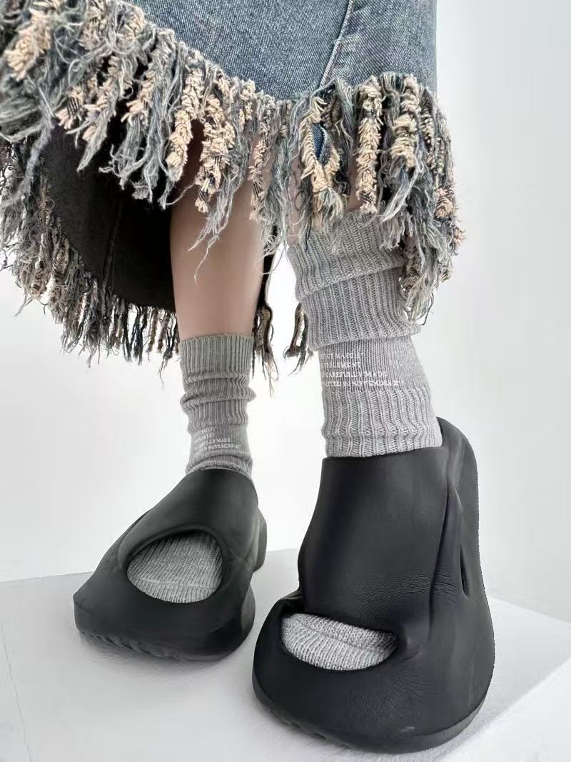 Cloud Slouch Socks
