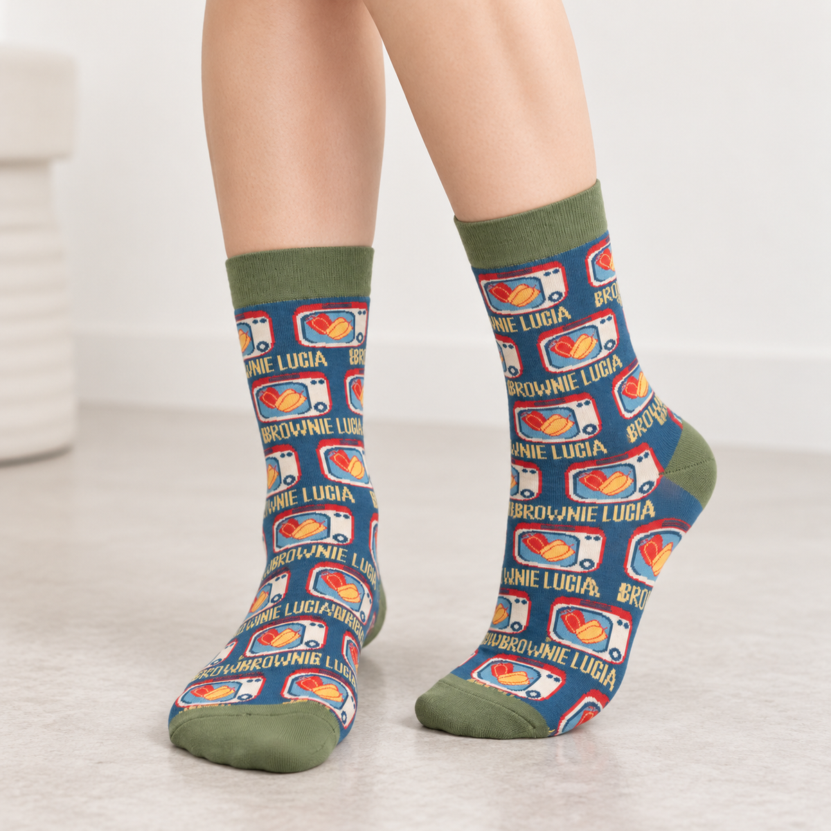Women’s Vintage TV Print Crew Socks – Retro Blue & Green Cotton Socks