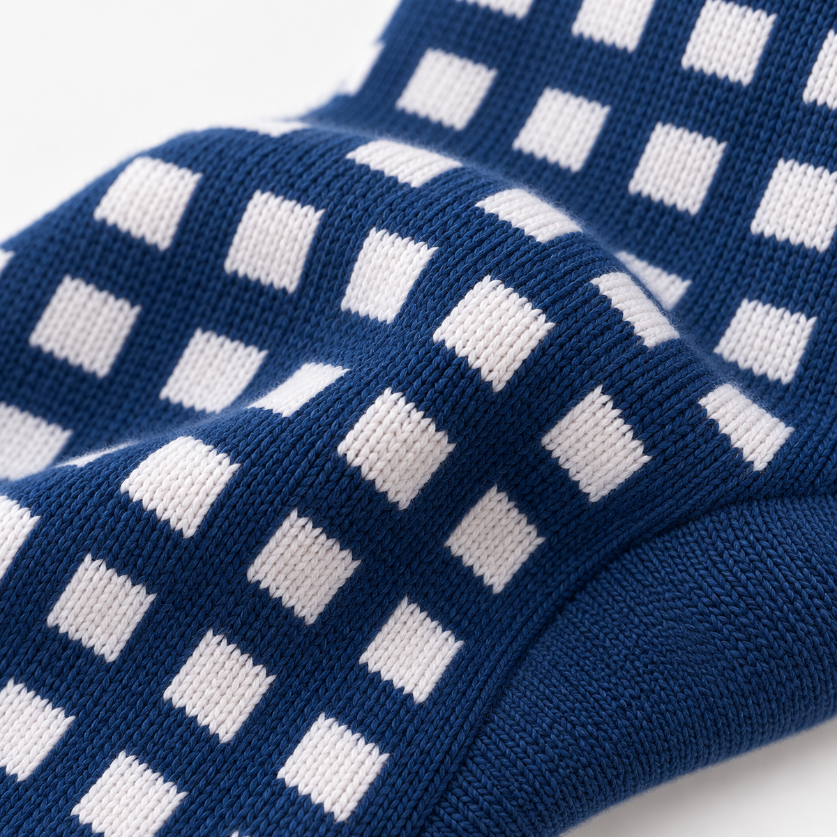Women’s Vintage Cat Checkered Crew Socks – Blue Mid-Calf Knit Socks